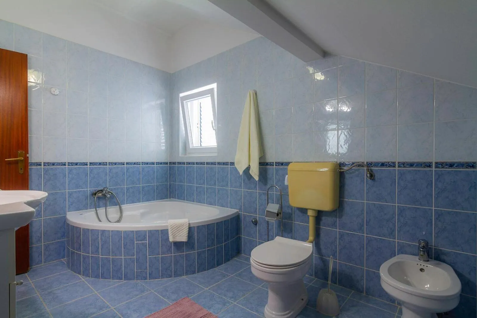 Apartments Frankica Palit